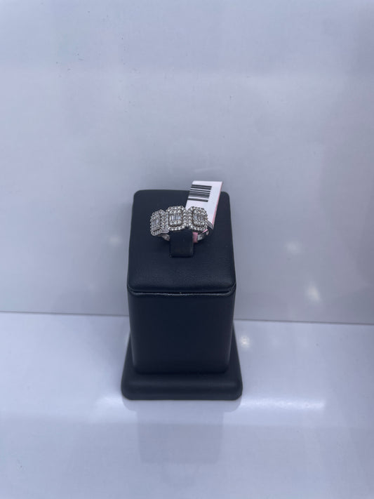 Diamond ring